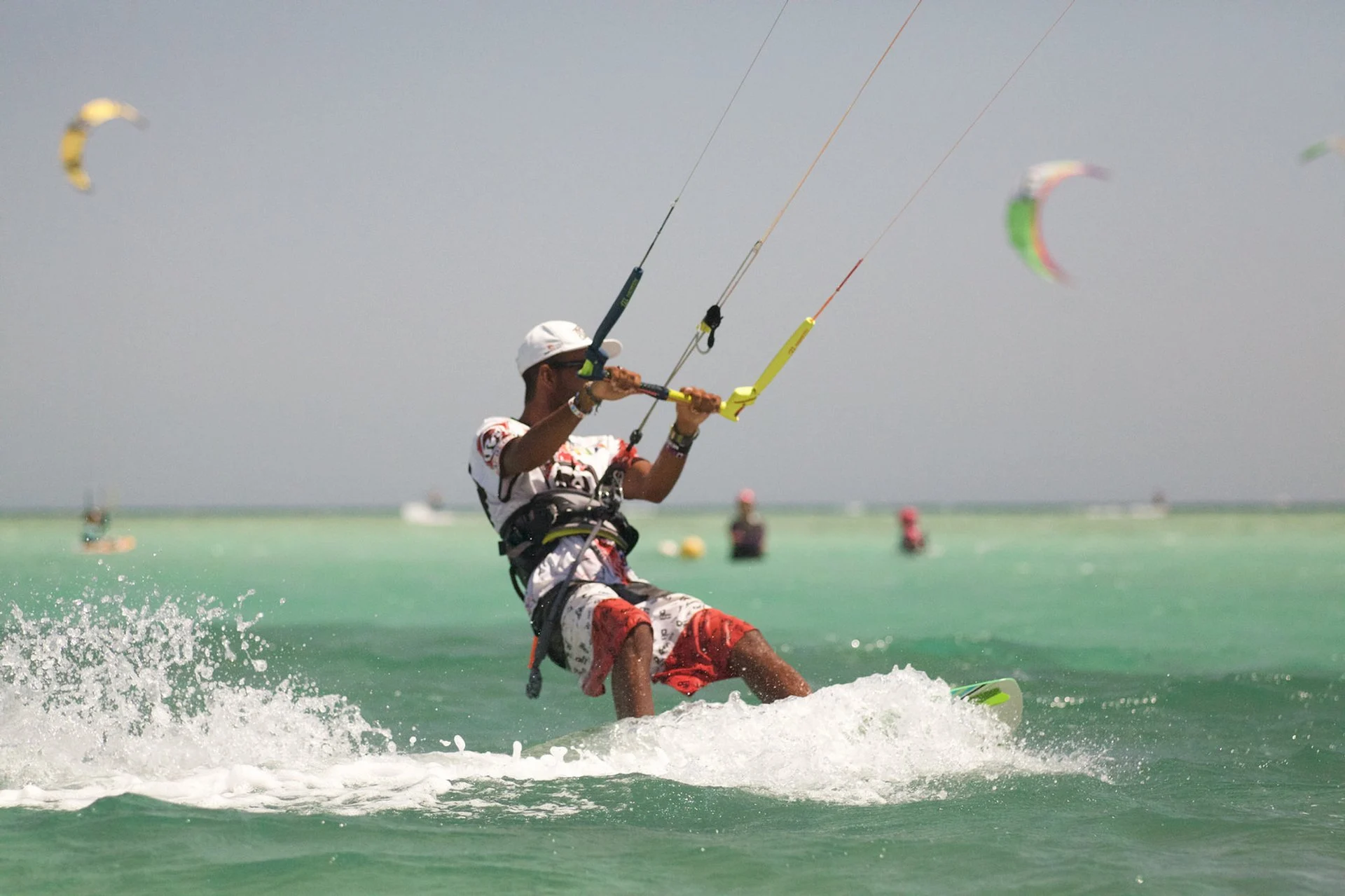 Kitesurfen in Ägypten: Warum El Gouna die beste Wahl für deinen Kite-Kurs ist